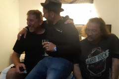20220527_225801_wm